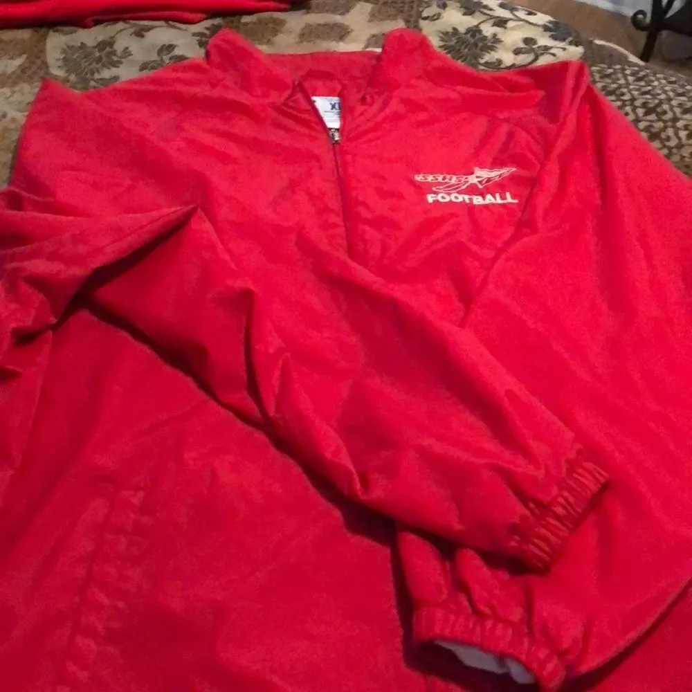 Russell Athletics size XL mesh lined wind breaker